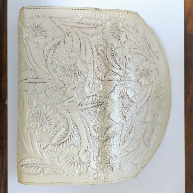 GRACE CONTINENTAL(グレースコンチネンタル)のカービングトライブス 長財布 財布 グレースコンチネンタル carving レディースのファッション小物(財布)の商品写真