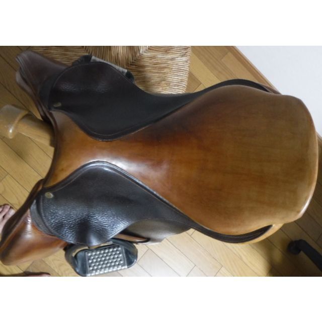 乗馬 鞍 障害鞍 サドル BD 中古品 BRUNO DELGRANGE 乗馬 鞍 障害鞍 サドル BD 中古品 BRUNO DELGRANGE