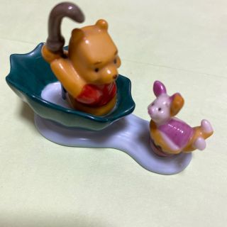 クマノプーサン(くまのプーさん)のプーさんの陶器の飾り(キャラクターグッズ)