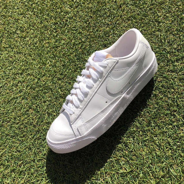 美品25 NIKE BLAZER LOW '77 ナイキ ブレザーローHT564