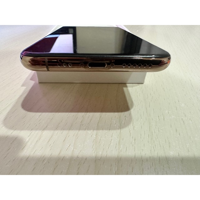 ★【極美品】iPhone Xs Gold 256 GB SIMフリー 5