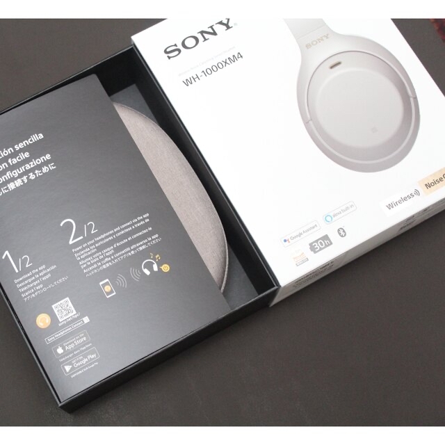 SONY(ソニー)の超美品　ワイヤレスヘッド本 WH-1000XM4 プラチナシルバー  スマホ/家電/カメラのオーディオ機器(ヘッドフォン/イヤフォン)の商品写真