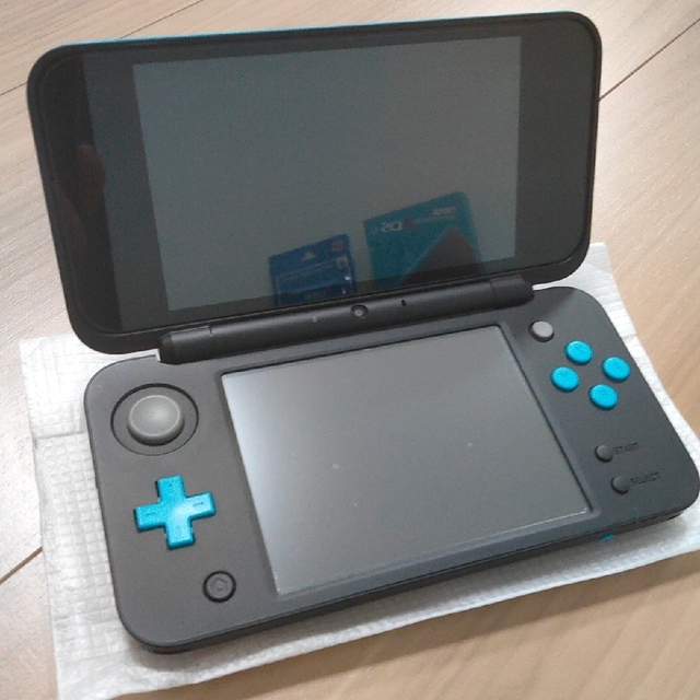 ゲームソフトゲーム機本体【箱付】NEW ニンテンドー 2DS LL ブラック/ターコイズ