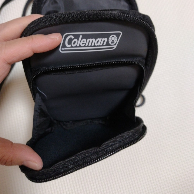 Coleman(コールマン)のcoleman MonoMax付録　ショルダー　グレー　シンプル　中古 メンズのバッグ(ショルダーバッグ)の商品写真