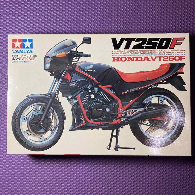 ホンダ(ホンダ)のTAMIYA 1/12 HONDA VT250F プラモデル エンタメ/ホビーのおもちゃ/ぬいぐるみ(プラモデル)の商品写真