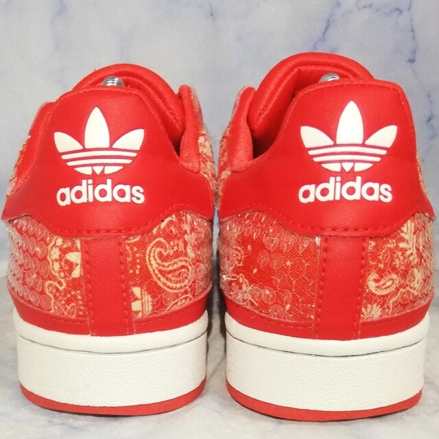 adidas(アディダス)のアディダス スーパースター クリスマスコレクション レッド 24㎝【★セール！】 レディースの靴/シューズ(スニーカー)の商品写真