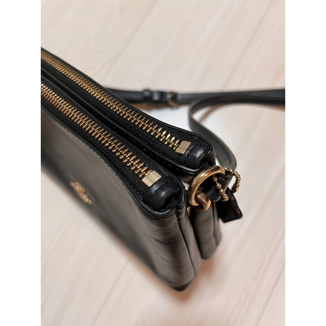 COACH(コーチ)のcoach ショルダーバッグ　ブラック レディースのバッグ(ショルダーバッグ)の商品写真