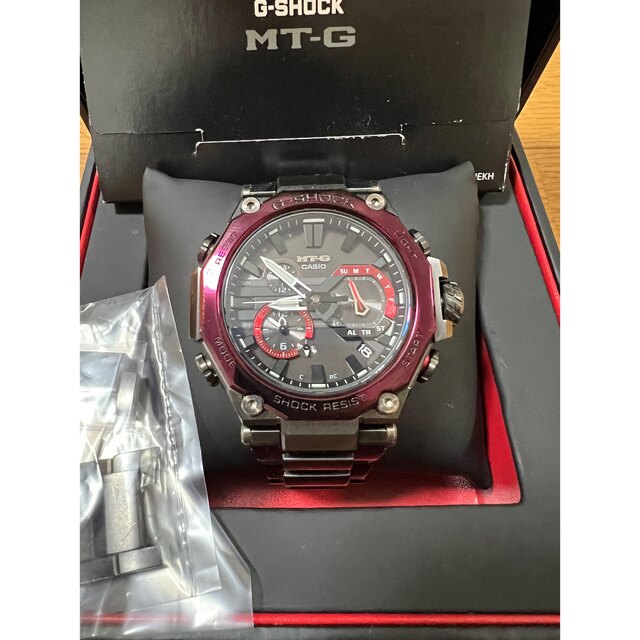 G-SHOCK MTG-B2000BD-1A4JF Gショック定価137500円 メンズの時計(腕時計(アナログ))の商品写真