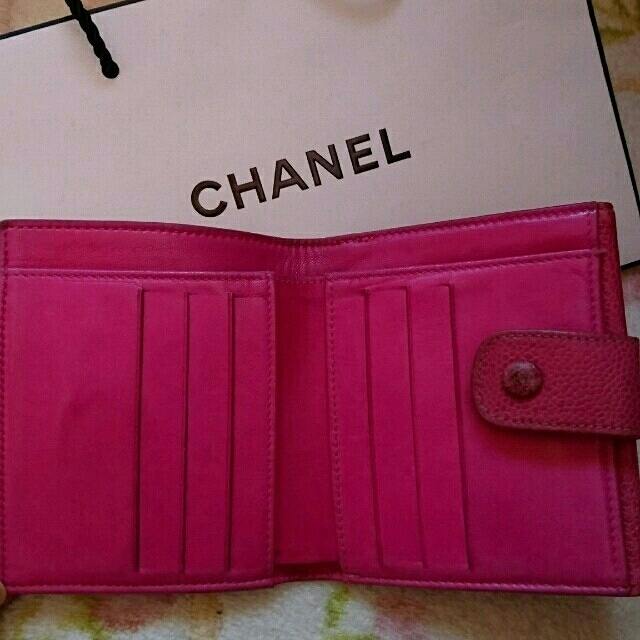 CHANEL(シャネル)の正規☆CHANELキャビアスキン財布 ピンク レディースのファッション小物(財布)の商品写真