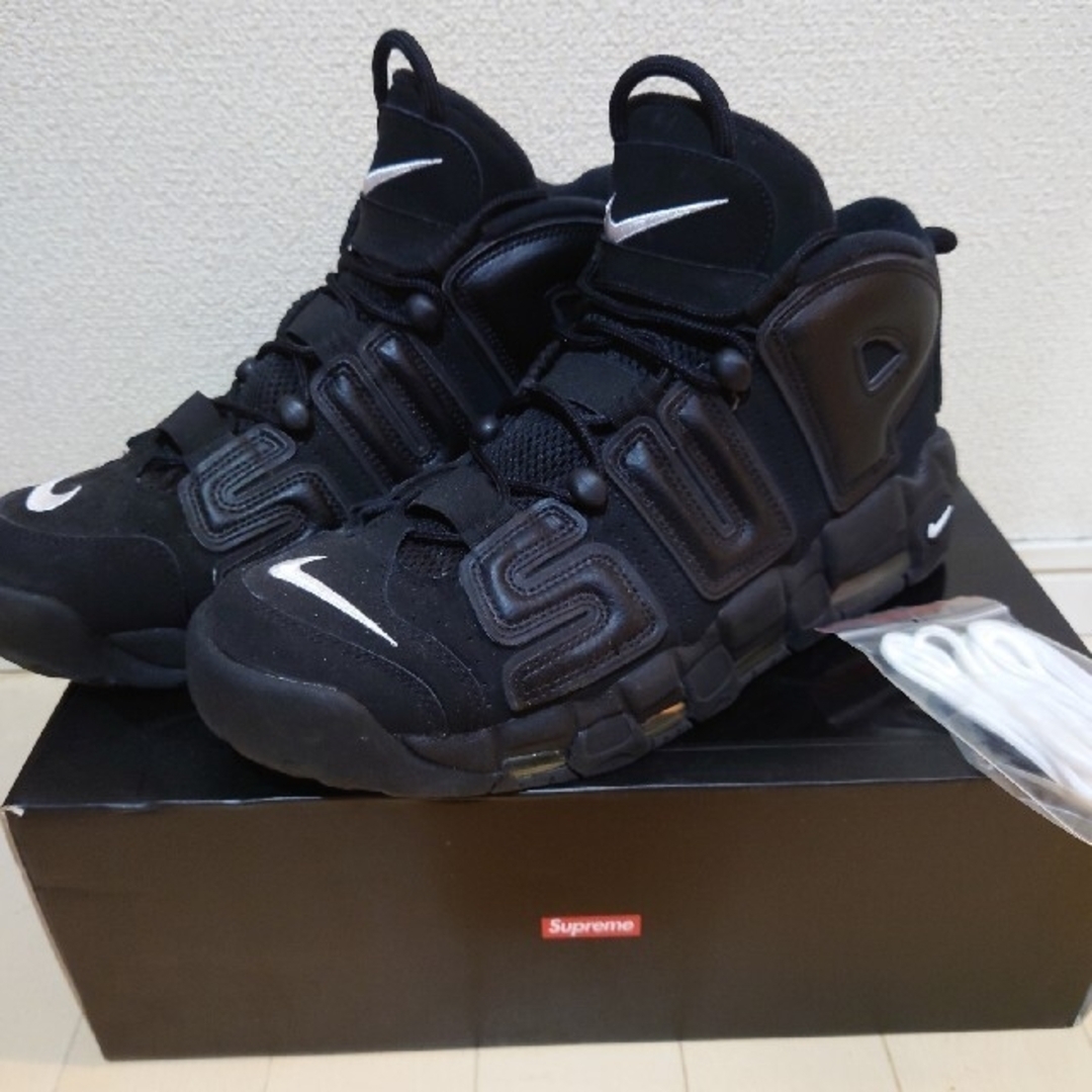 Supreme(シュプリーム)の【専用】SUPREME×NIKE AIR MORE UPTEMPO メンズの靴/シューズ(スニーカー)の商品写真