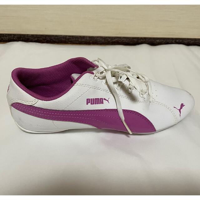 PUMA(プーマ)のPUMA(プーマ)  スニーカー　ホワイト　ピンク レディースの靴/シューズ(スニーカー)の商品写真