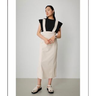 アズールバイマウジー(AZUL by moussy)の【美品】AZUL アズール サスペンダー カット タイトスカート ホワイト(ロングスカート)