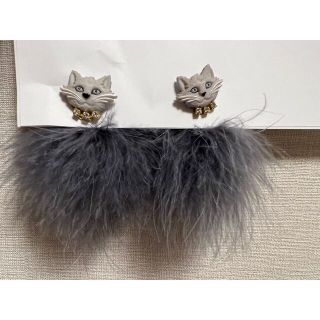 【セール‼️】ネコピアス/ファー付き(2way)(ピアス)