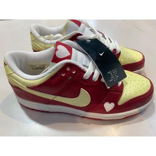 ナイキ(NIKE)の2004 NIKE WMNS DUNK LOW バレンタイン 24センチ 新品(スニーカー)