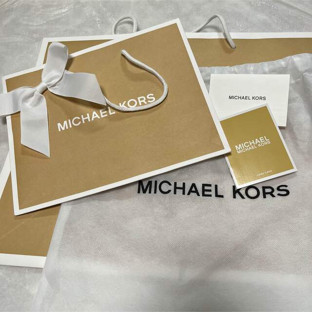 Michael Kors(マイケルコース)のマイケルコース2wayショルダーバッグ　　　ミニクロスボディバッグ〈最終値下げ〉 レディースのバッグ(ショルダーバッグ)の商品写真