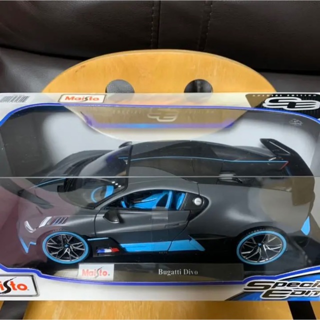 Lamborghini(ランボルギーニ)の新品 1/18マイスト Maisto Bugatti Divo ブガッティ エンタメ/ホビーのおもちゃ/ぬいぐるみ(ミニカー)の商品写真