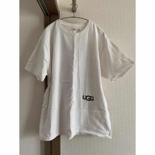 アグ(UGG)のUGG Tシャツ(Tシャツ(半袖/袖なし))