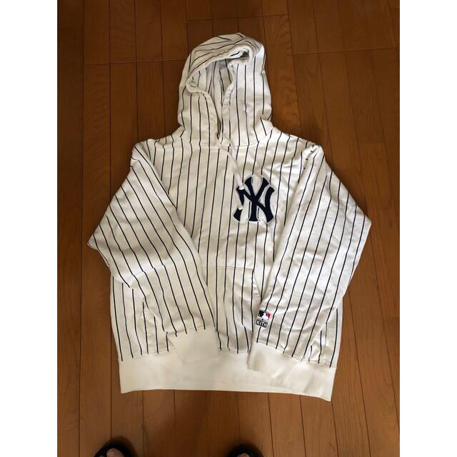 Kith MLB ニューヨークヤンキース ヘイズシェニール フーディー パーカー