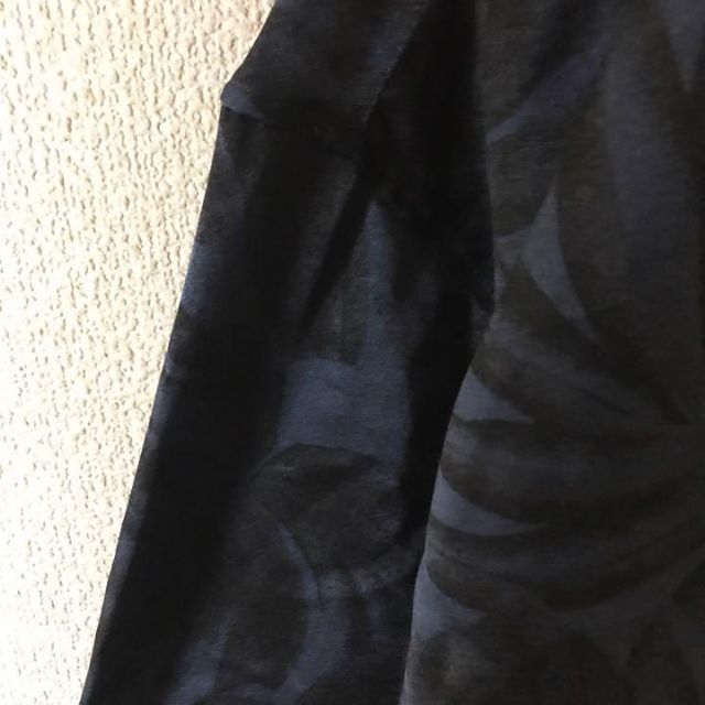 E1 ボタニカルリーフ柄シャツ　デザインシャツ　長袖　秋　冬　Lサイズ　ユニセ