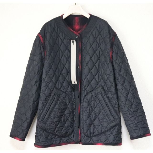 N°21 - 152,900円新品【N°21 】リバーシブル 中わたジャケット40 N°21 - 152,900円新品【N°21 】リバーシブル 中わたジャケット40