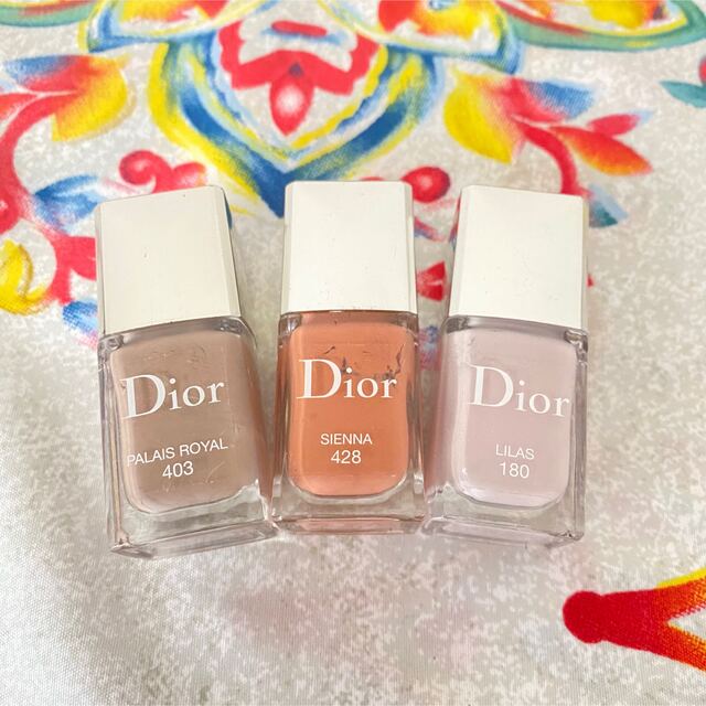 Dior(ディオール)のディオール　ネイルポリッシュ　マニキュア　３本 コスメ/美容のネイル(マニキュア)の商品写真