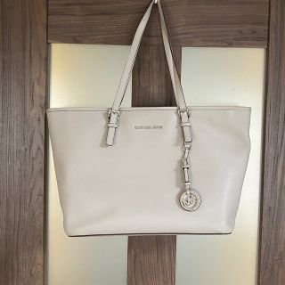 マイケルコース(Michael Kors)のマイケルコース　通勤バッグ　グレージュ　ケアカード付(トートバッグ)