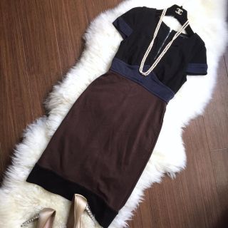 ビーシービージーマックスアズリア(BCBGMAXAZRIA)のBCBG MAXAZRIA♡サイズ2 ワンピース｡♪:*°(ひざ丈ワンピース)