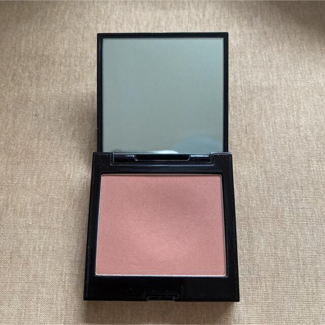 laura mercier(ローラメルシエ)のローラ メルシエ ブラッシュ カラー インフュージョン 06 チャイ6g コスメ/美容のベースメイク/化粧品(チーク)の商品写真