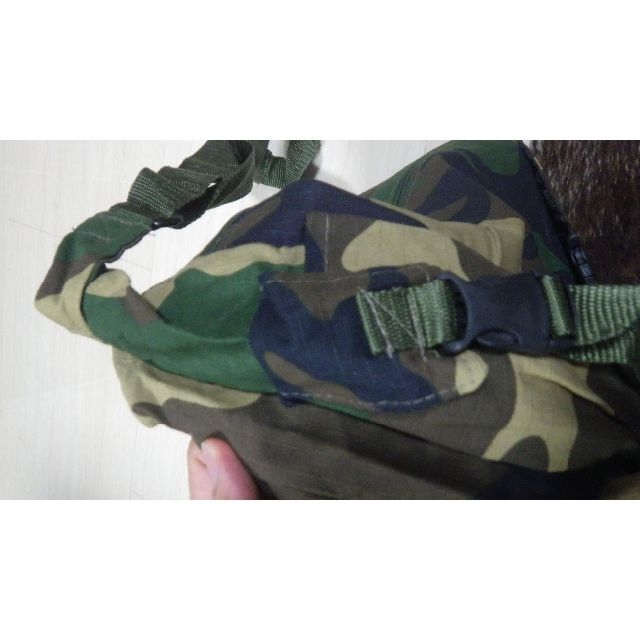 リメイク アーミーバッグ 迷彩 カモフラ USA アメリカ軍 army 米軍 メンズのバッグ(ショルダーバッグ)の商品写真