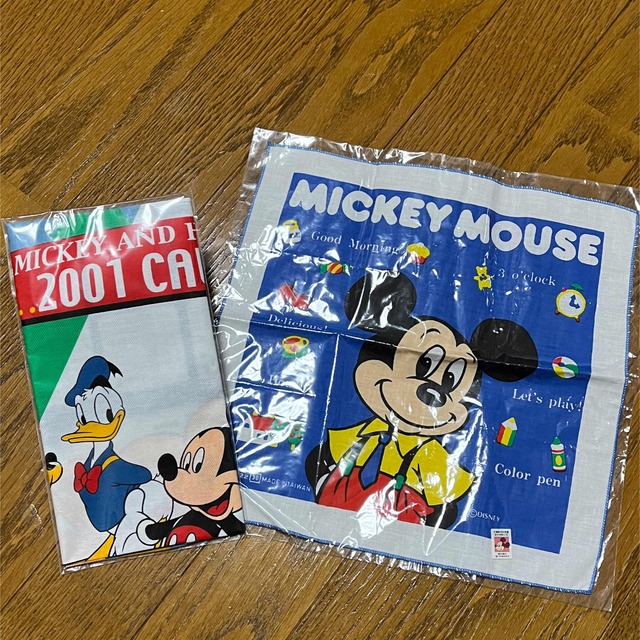 ミッキーマウス(ミッキーマウス)のDisney ディズニー ミッキーマウス ハンカチ ナフキン 2枚セット 新品 エンタメ/ホビーのアニメグッズ(タオル)の商品写真