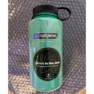 ナルゲン(Nalgene)の【新品未使用】ナルゲン　ワイドマウスボトル　1ℓ　グローグリーン(登山用品)