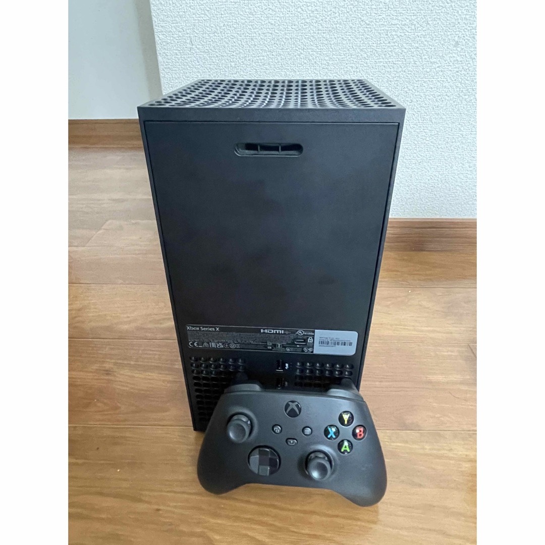 Microsoft(マイクロソフト)のXbox series x 中古 エンタメ/ホビーのゲームソフト/ゲーム機本体(家庭用ゲーム機本体)の商品写真