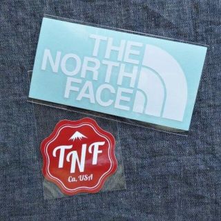 ザノースフェイス(THE NORTH FACE)の2枚セット TNF ステッカー NN32347 WH NN32229 SH 新品(その他)