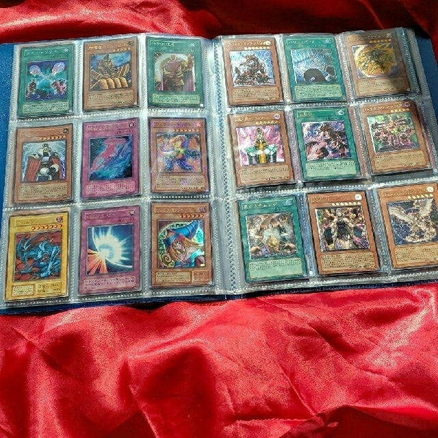 遊戯王　引退品　レリーフ　初期　プリズマ　パラレル