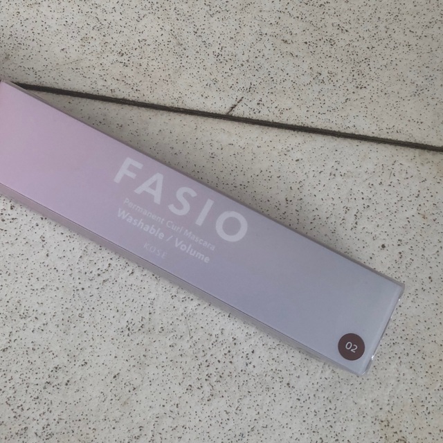 Fasio(ファシオ)のファシオ パーマネントカール マスカラ  ボリューム  新品わ コスメ/美容のベースメイク/化粧品(マスカラ)の商品写真