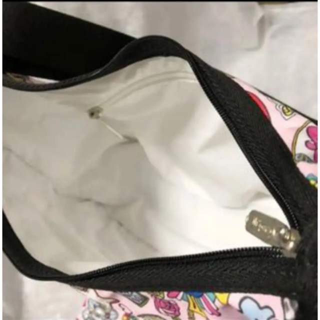 LeSportsac(レスポートサック)の未使用 レスポートサック ショルダーバッグ クラッシックホーボー ピンク レディースのバッグ(ショルダーバッグ)の商品写真