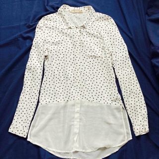 エイチアンドエム(H&M)の【美品】ロング丈シャツ　星柄　H&M  USキッズサイズ(ブラウス)