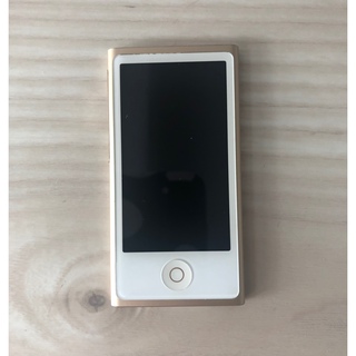 アップル(Apple)のiPod nano 第7世代 16GB Apple アップル　ゴールド(ポータブルプレーヤー)