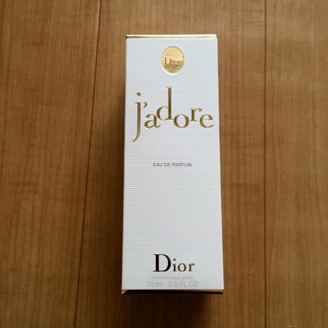 Dior(ディオール)の新品未使用♡75ml j'adore コスメ/美容の香水(香水(女性用))の商品写真