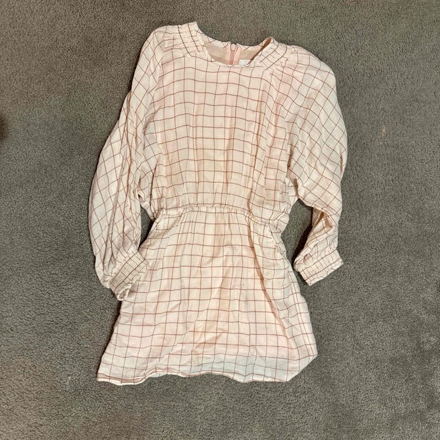 Chloe(クロエ)のChloe クロエ　ワンピース　サイズ8 キッズ/ベビー/マタニティのキッズ服女の子用(90cm~)(ワンピース)の商品写真