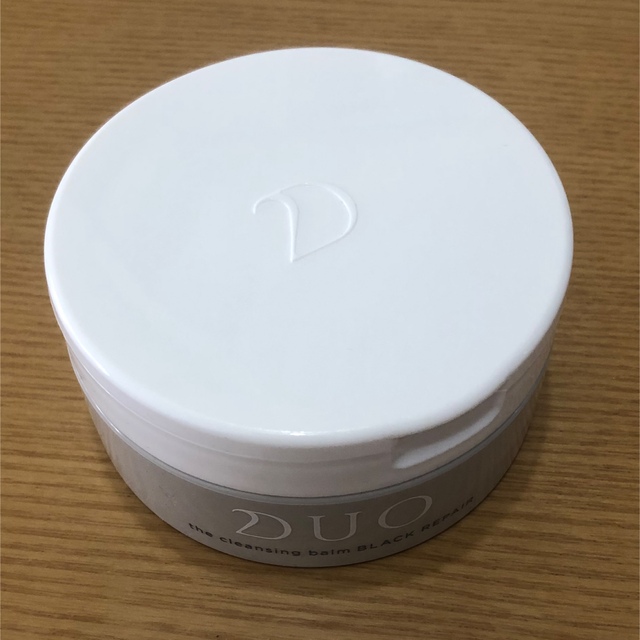 DUO(デュオ)のDUO黒　クレンジングバーム　残量8割 コスメ/美容のスキンケア/基礎化粧品(クレンジング/メイク落とし)の商品写真