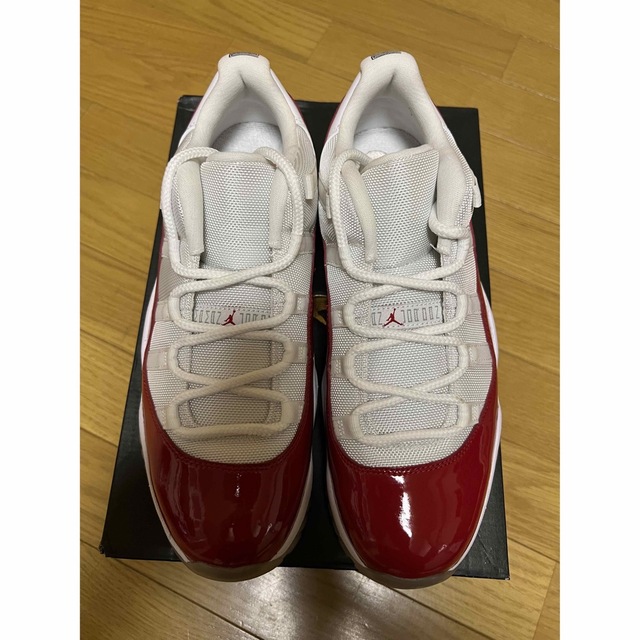 NIKE(ナイキ)の新品 NIKE AIR JORDAN 11 RETRO LOW 28 メンズの靴/シューズ(スニーカー)の商品写真