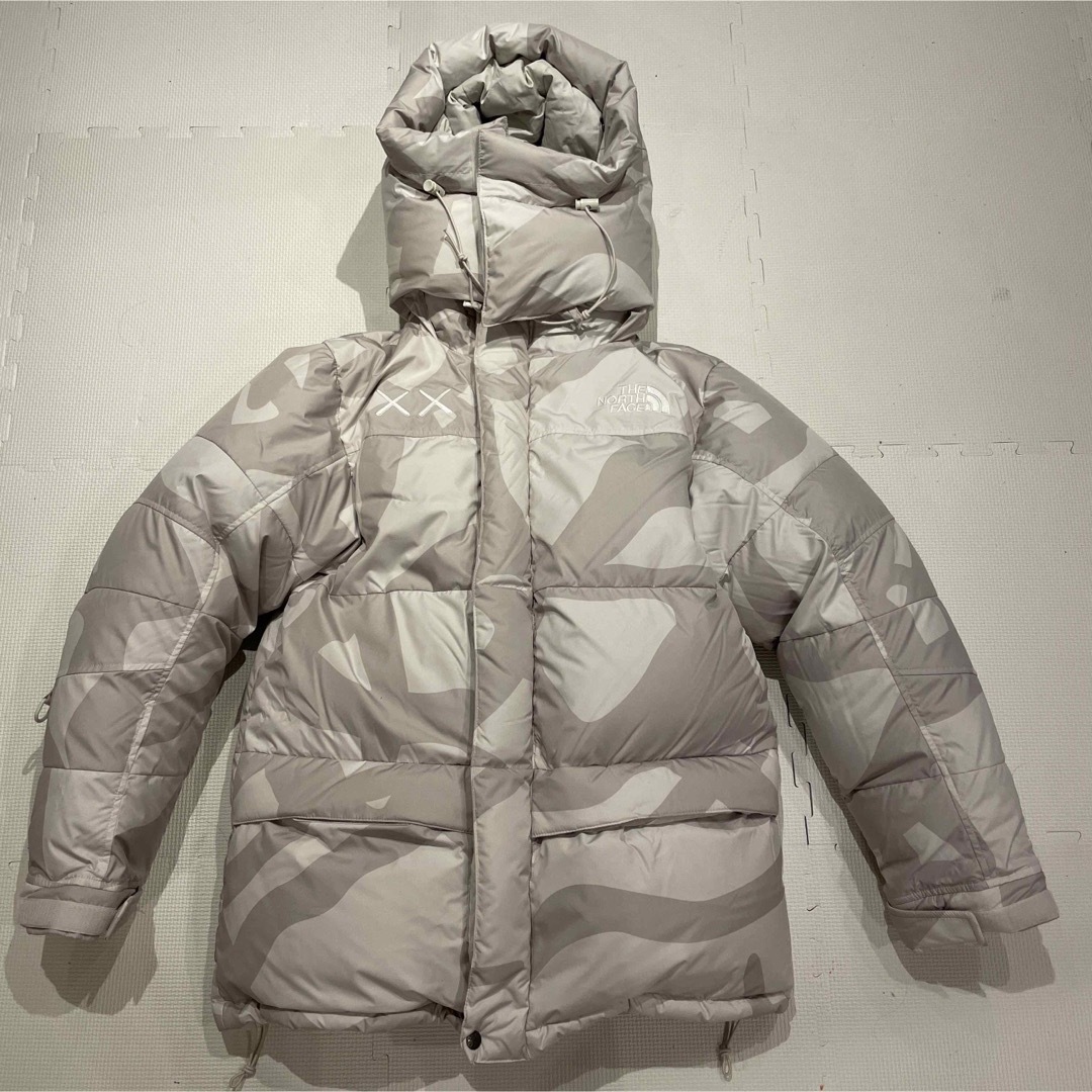 The North Face KAWS HIMARAYAN PARKA 白 S