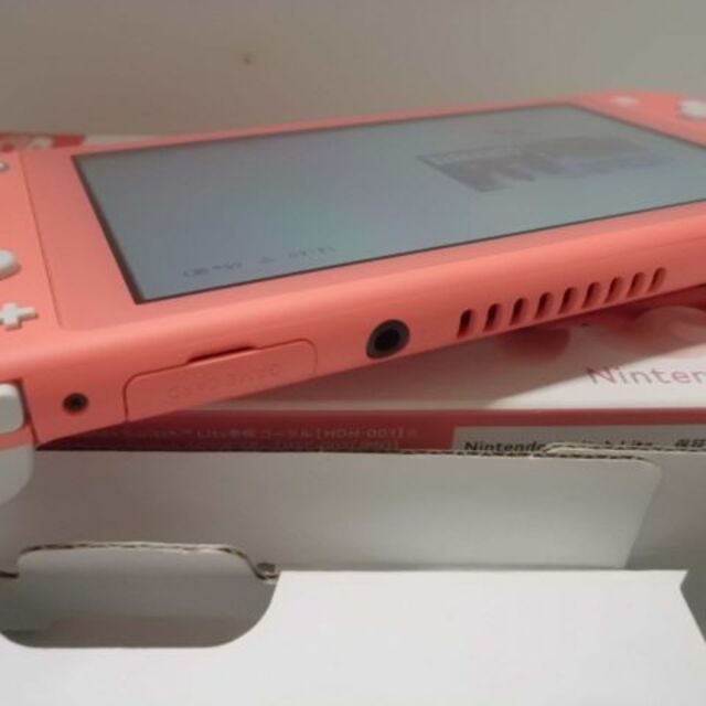 Nintendo Switch(ニンテンドースイッチ)のNintendo Switch Lite Coral 任天堂スイッチライト エンタメ/ホビーのゲームソフト/ゲーム機本体(携帯用ゲーム機本体)の商品写真