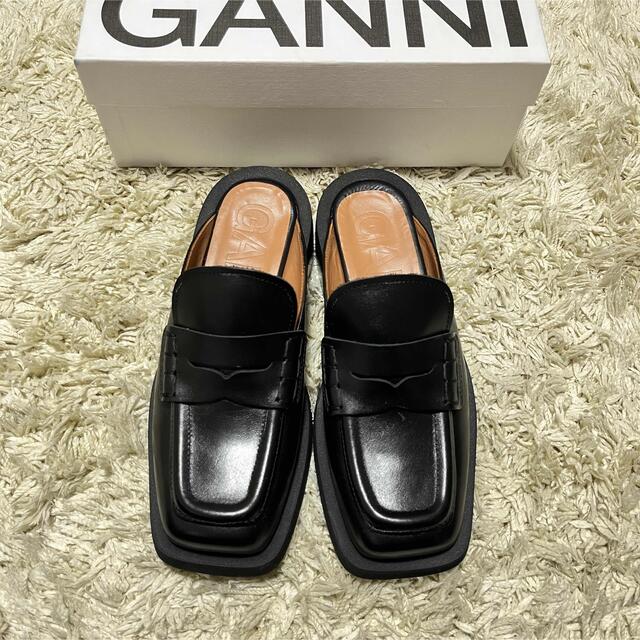 【新品未使用】GANNI 24cm スクエアトゥー ローファー バックレス 【新品未使用】GANNI 24cm スクエアトゥー ローファー バックレス