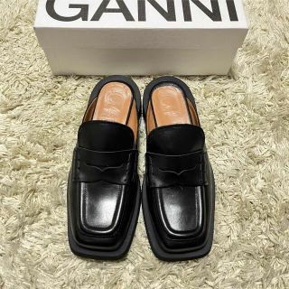 新品未使用】GANNI 24cm スクエアトゥー ローファー バックレス marz.jp