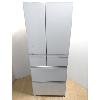 ミツビシ(三菱)の冷蔵庫　展示品　三菱　ホワイトガラストップデザイン　タッチパネル　大容量(冷蔵庫)