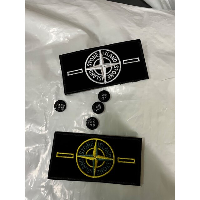 最低価格の STONE ISLAND ストーンアイランド ワッペンボタン付き