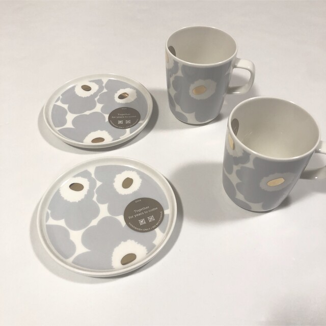 新品・未使用】marimekko マグカップ＆プレート セット - 食器