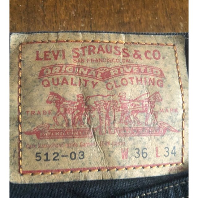 Levi's(リーバイス)のLEVI’S リーバイス 512 ブラックデニムジーンズ 36インチ メンズのパンツ(デニム/ジーンズ)の商品写真